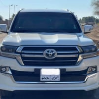 مصفح B6 • ٨ سلندر • موديل ٢٠١١