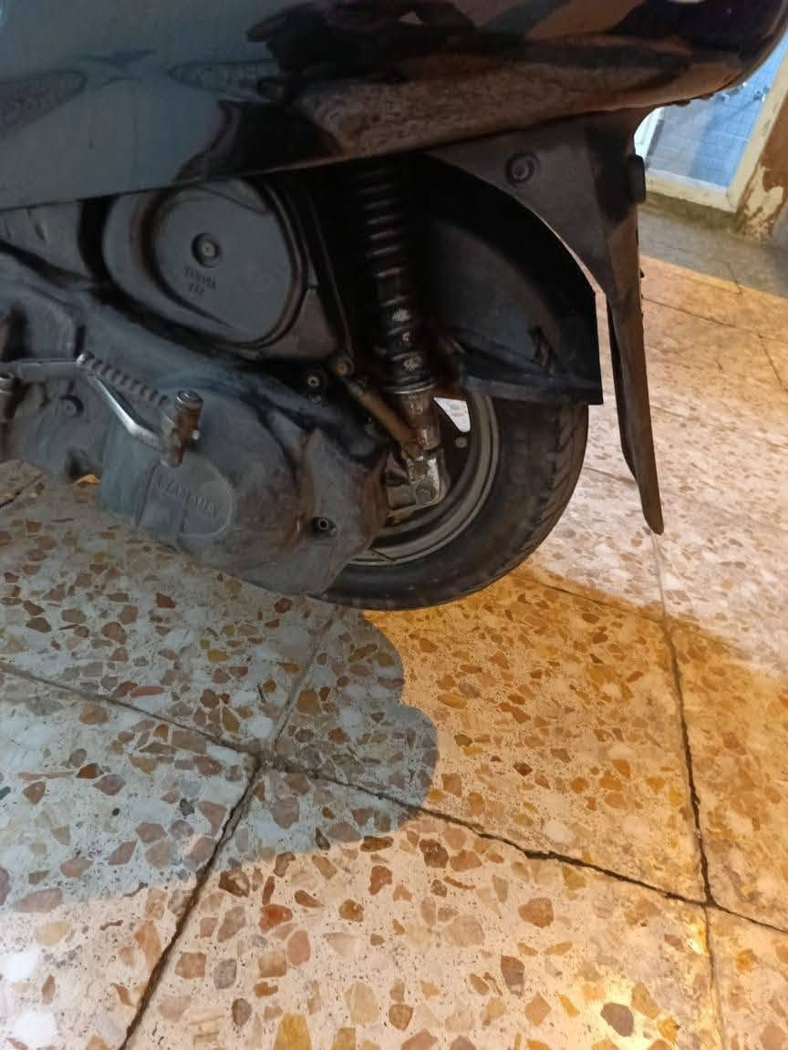 دراجه فراشه فحل نضيفه شغاله سلف هندر كهربائيات شغاله مكينه ما مفتوحه 400 وبيه مجال قليل شراي واتس *********** رقمي تواصل وياي
