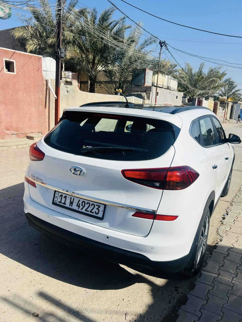 سلام عليكم توسان مديل2020فول موصفات للاخير1/1ميحتاج احجي تفاصيلها السعر 220 ماشيه 78الف رقم الهاتف (***********)
