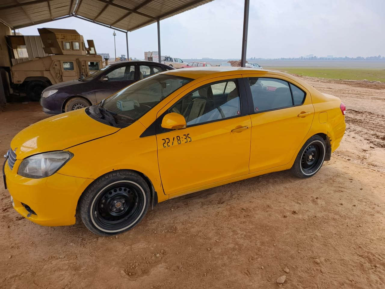 سلام عليكم للبيع او مراوسه ويه خصوصي كريت ويل موديل 2011 محرك يارس بى صرف قليل كير عادي  تبريد شغال صدر امامي خلفي جديد رقم بغداد سنويه او رقم جديد بسمي  شرط تحويل او وكاله تخم تايرجديد  ضرر جاملغ خلفي بدون دواخل مكاني كركوك  سعر 49 بي مجال قليل اي استفسار رقمي *********** او ***********
