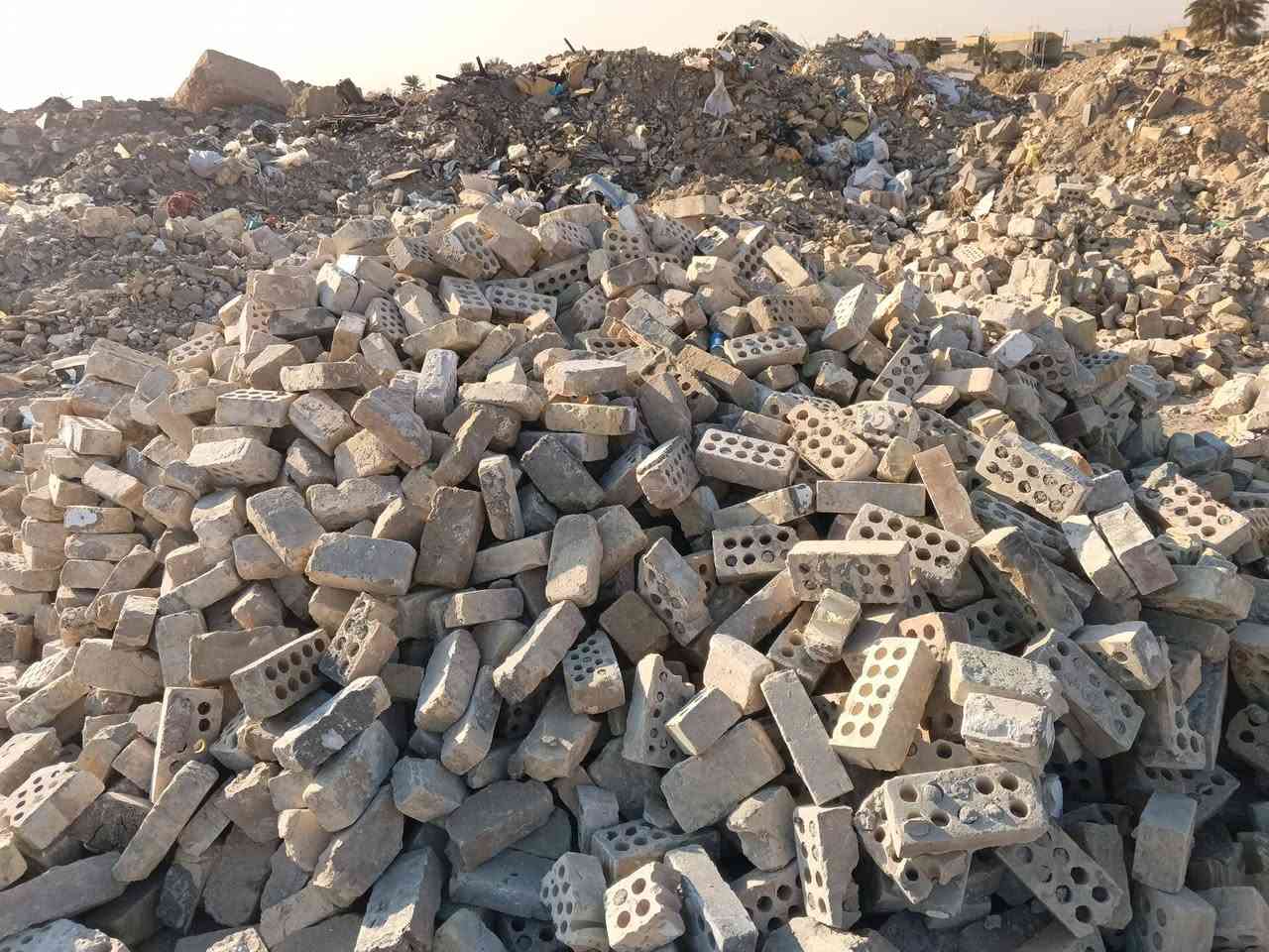 السلام عليكم 
البيع طابوق 4000 
انظاف 
الكوت 
***********
