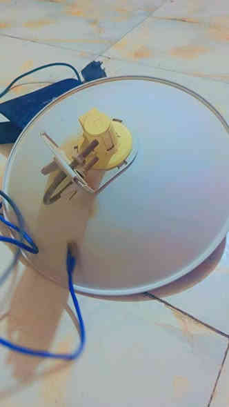 شبكه مال نت جديده جميع ملحقاتها وياها كامله مايحتاج عليك بس تشترك السعر ٨٠،، مكان ناصريه مركز ***********
