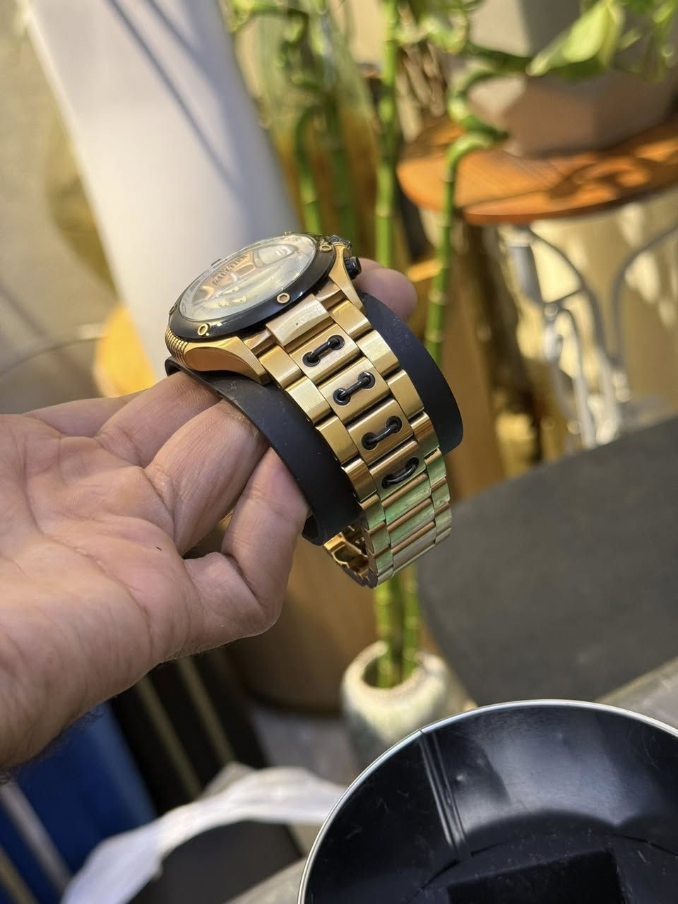 جان بول غوتييه Jean Paul Gaultier
صناعه سويسري
كرونوكراف
كوارتز
قطر 44 
مقاوم للماء 100 متر
سعر 300 دولار


**إذا كنت صاحب هذا الإعلان وتريد حذفه لأي سبب، رجاءا أرسل رسالة إلى الدعم الفني**