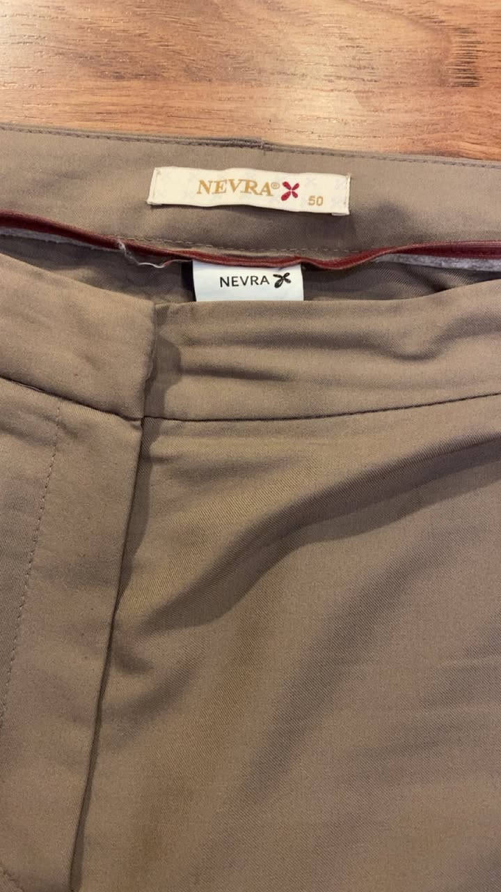 يلبسن وزن تسعينات ثمانينات بناطير قماش 3 جوزي وردي وصخ ورصاصي
ستره 
قميص مخطط
ليلك
فستان


**إذا كنت صاحب هذا الإعلان وتريد حذفه لأي سبب، رجاءا أرسل رسالة إلى الدعم الفني**