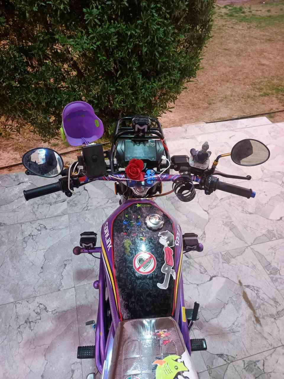 يالله.
سولنك 2025 لون مميز محرك 200cc دراجه خير من الله ونعومه فول محركها بلاد واخرس مصروف عليها شوفت عينك درع محرك تفصال لايت زنون اتحدا اليوكف كدامك باليل دراجه مصروف عليها خير من الله الصور هيه تحجي. 
سعرها 1100 او مراوس واخذ فرق مكاني سجاريه 
***********
