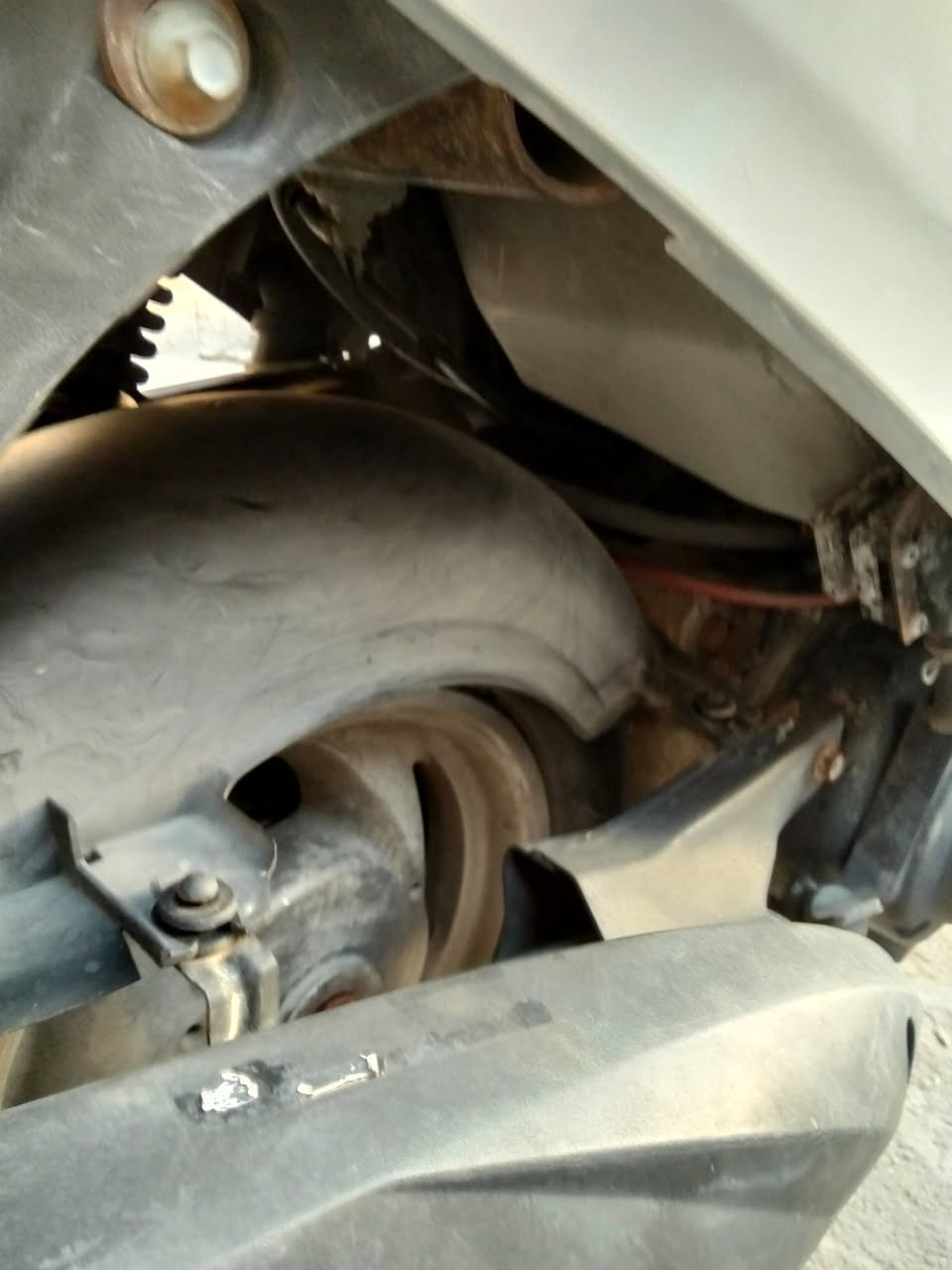 السلام عليكم للبيع ابريز ياباني زيرو الدراجه كل الجديده بحاله الشركه السعر 800 بيهاج بيها مجال قليل *********** العنوان ساحه السعد
