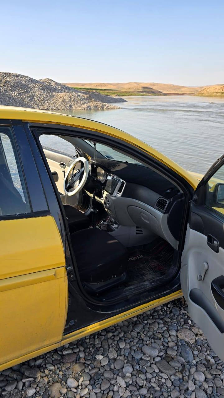 السلام عليكم اكسنت للبيع موديل 2009محرك 16امريكي كود واحد بلا تبديل اي قطعه ضرره موضح بالصوره شبرين يم قفل الباب وبيه تلكيطات معجون كير توماتيك منضومه غاز بيه كرت كاربون بانزين بيه السعر 98 وبيه مجال شي قليل(شرط التحويل) للستفسار الاتصال على الرقم ***********
