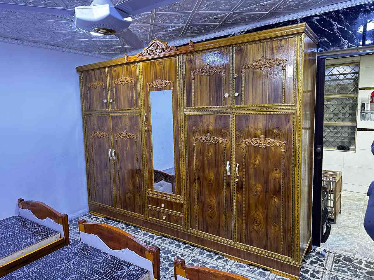 غرفه نوم ٥ باب 
الخارج صاج ٤ ملم الداخل عادي ٤ ملم 
القياعده بلوك الضهر جرجوبة براغي 
التوج زان مصري 
شغل فوق الوسط
قياسات الكنتور الارتفاع ٢٣٠ سنتيم
العرض ٣ متر

السعــــر (950 الف )
النقل والشد مجانا داخل بغداد

كوت صويره كربلاء حله ٧٥ الف

نجف ديوانيه فلوجه ديالى ١٠٠

رمادي ١٢٥ الف

عماره ناصريه ٢٠٠
سماوة ١٥٠
صلاح الدين ١٢٥


**إذا كنت صاحب هذا الإعلان وتريد حذفه لأي سبب، رجاءا أرسل رسالة إلى الدعم الفني**