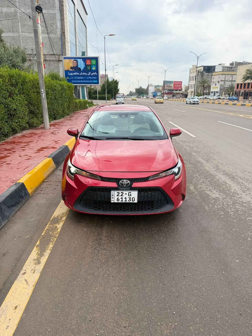 السلام عليكم عندي كورولا 2020 للبيع موصفات le حادثهة من امريكا جاملغ امامي ايمن وباب السكن وهنا صار بيها باب خلف السكن الجاملغ مبدل لون السياره نضيفه ومناقصهة ايشي السعر 122ورقه ***********
