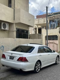 تويوتا كراون • ٢٠٠٥ • ١٨٢٠٠٠