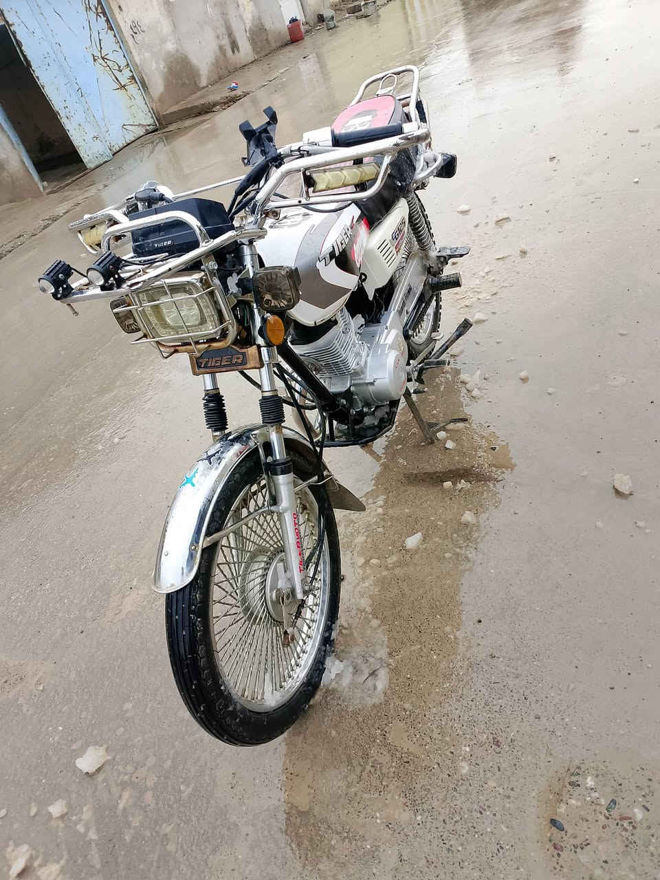 السلام عليكم اخوان ماطور للبيع تايكر 2020 شرط ما مفتوح  وضع شركه وكدام العين  السعر 650وبي مجال ***********
