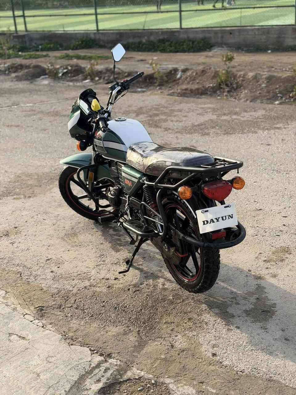 دايوان موديل 2024
دراجه نضيفه شوفت عينك

محرك 200 مكفوله 
مابيها اي نقص كلشي شغال

مكاني شهربان /***********
