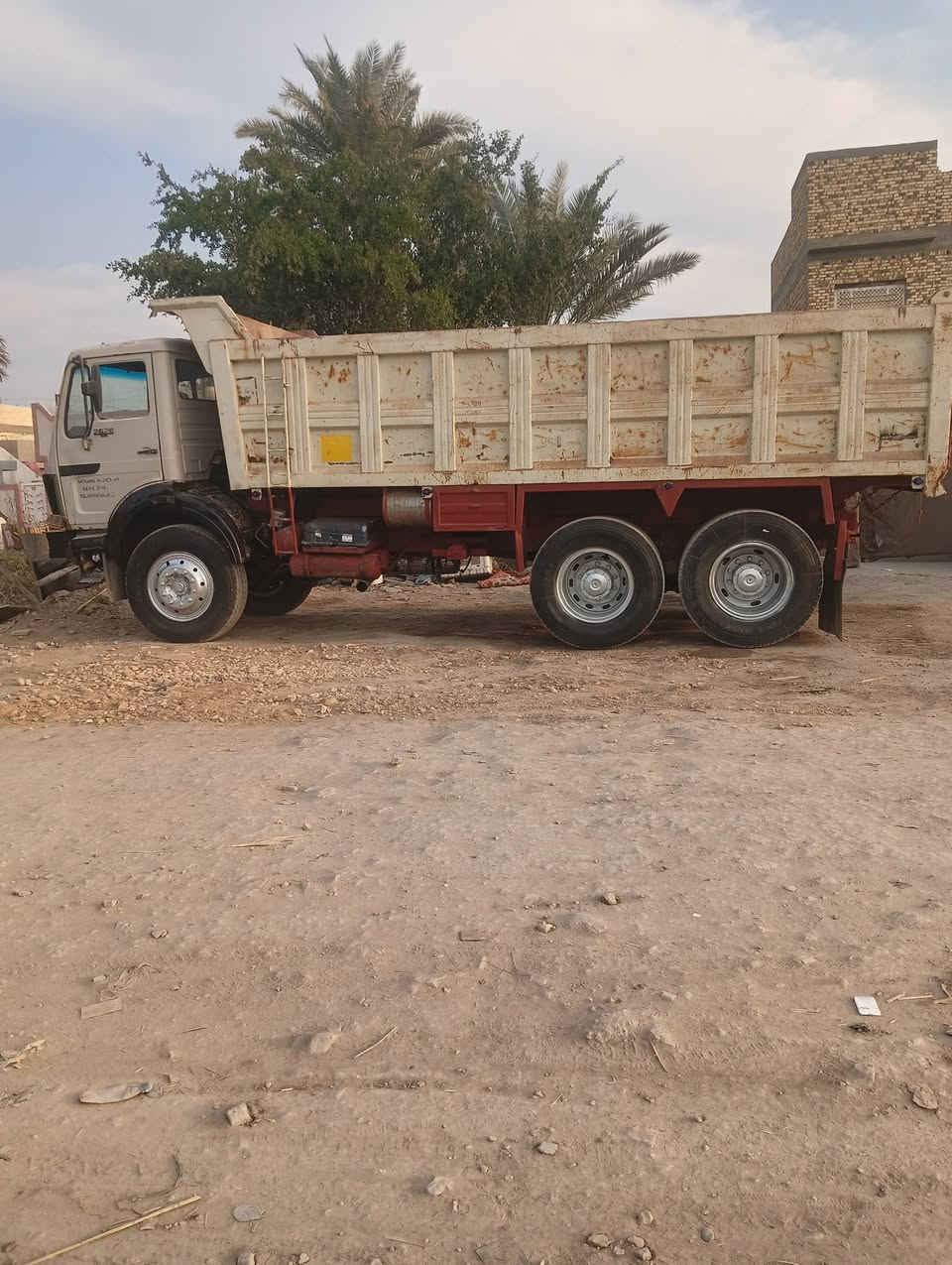 للبيع البي محرك 28 جديد كير 130 مجموعه جي اف شاصي مكفول رقم نكليزي بسمي تخم تاير  جديد سياره جاهزه مال جناي عنوان بابل ***********
