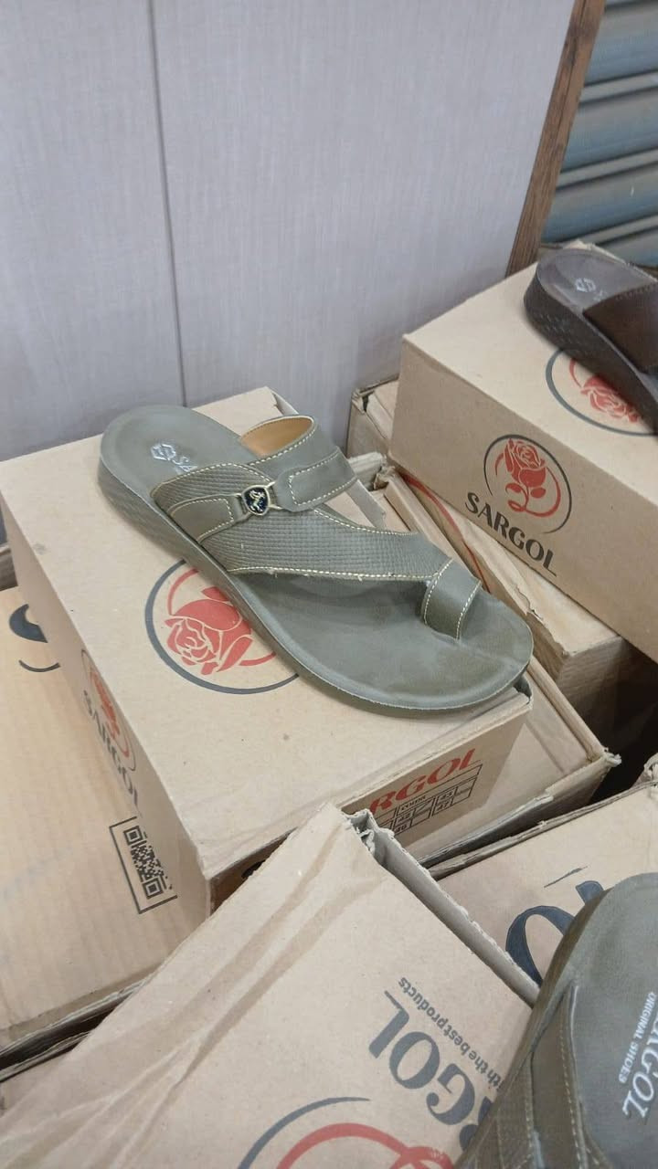 السعر ب٨ الف الزوج ب١٥ الف توصيل داخل بلد مجاني
القياسات من ٤٠ الى ٤٥


**إذا كنت صاحب هذا الإعلان وتريد حذفه لأي سبب، رجاءا أرسل رسالة إلى الدعم الفني**