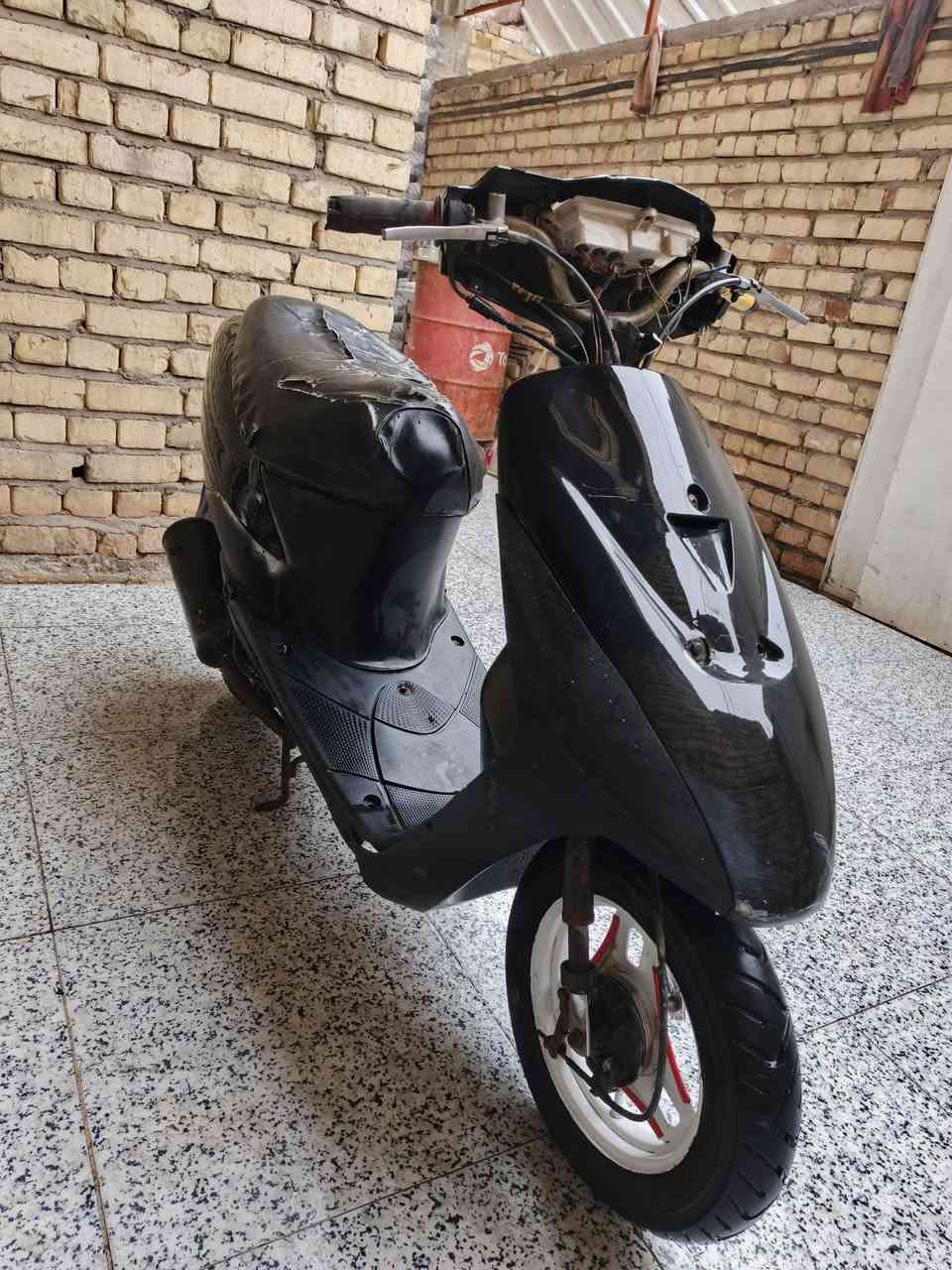 دراجه ساسوكي للبيع مفتوحه مره وحده شغاله عوزها شويه ترتيب وراق سعر ٢٠٠ وبيها مجال  ‏‪***********‬‏ رقمي بيه واتساب لمو شراي لا يتعبني 🥰🥰
