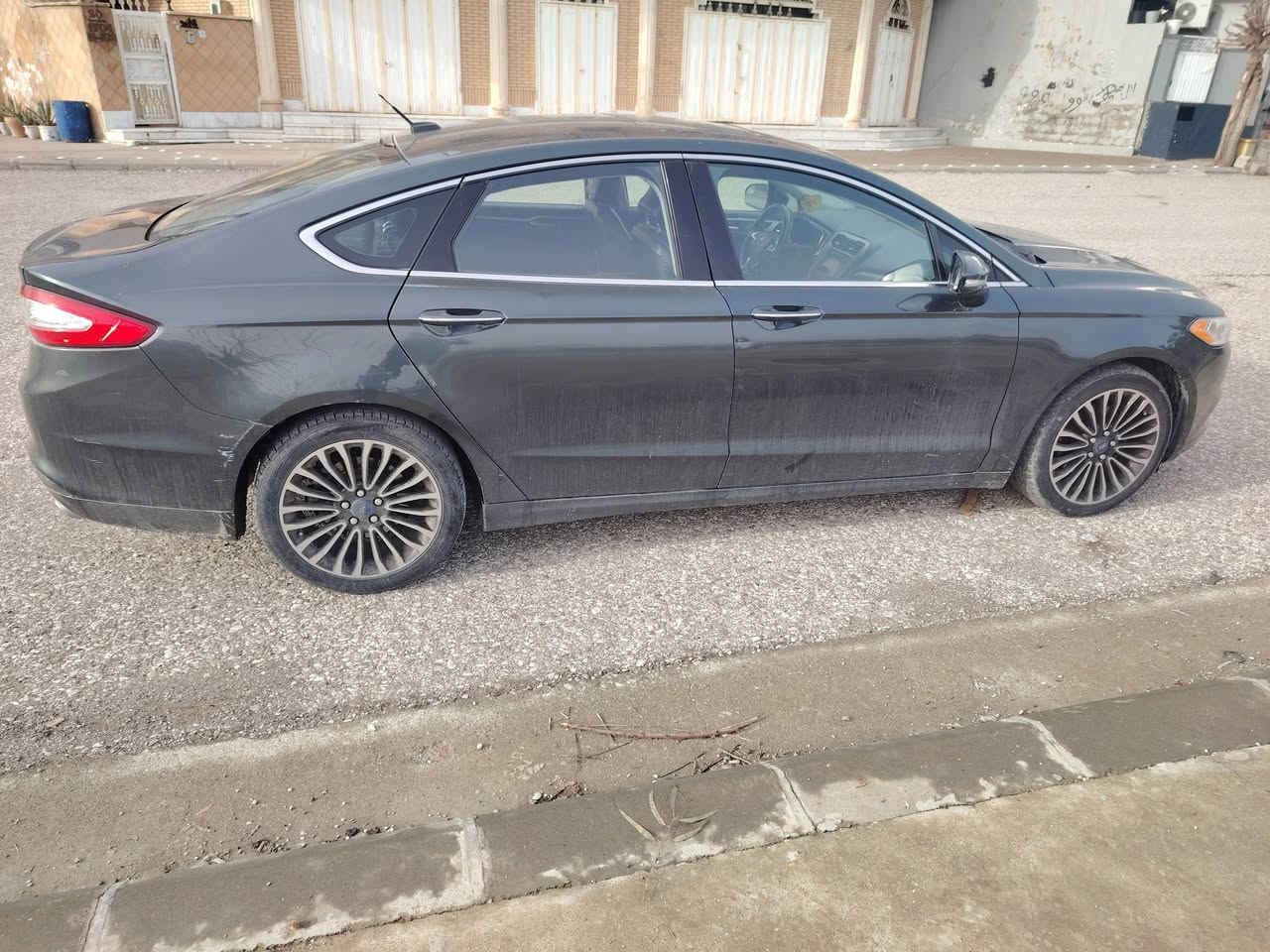 سياره للبيع فورد فيوجن 2016 فول مواصفات شرط التحويل كير ومكينه شرط+ بصمه + بانوراما+سنويه لل 2028+سياره نضيفه مالت بيت+رقم سليمانيه +للأستسفار  على السعر والضرر ع رقم *********** وتساب +مكاني سليمانية
