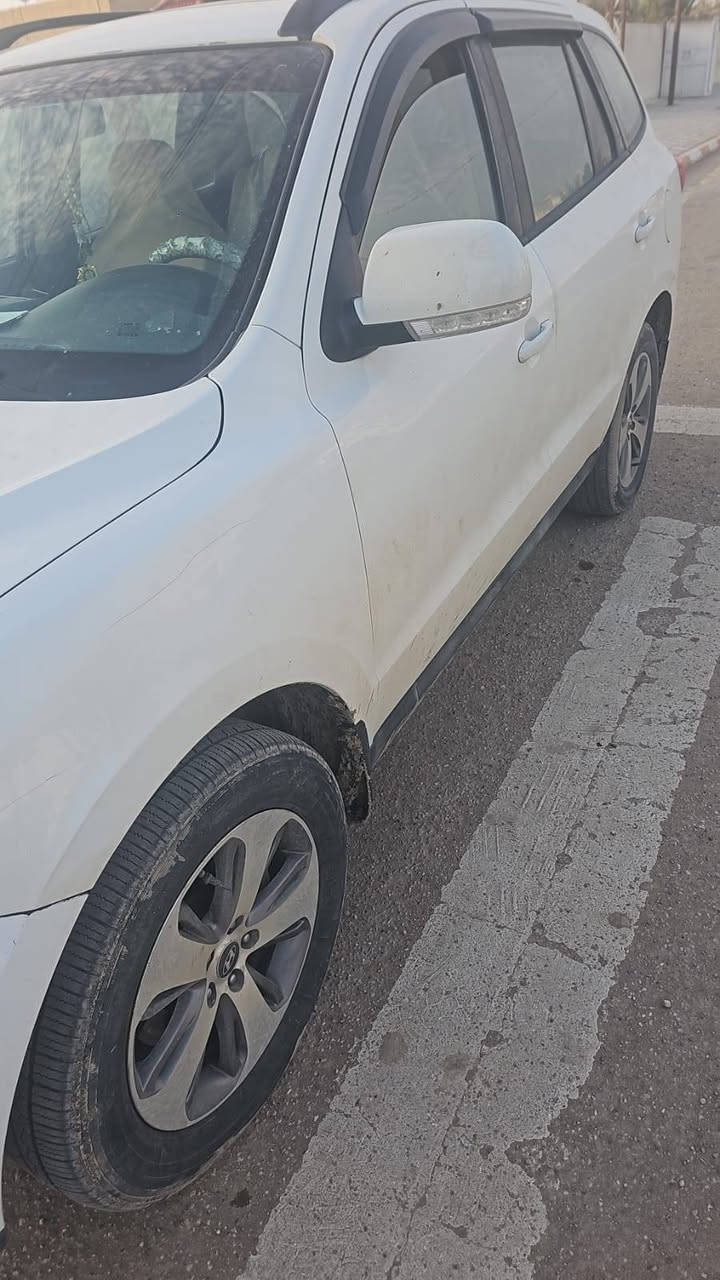 السلام عليكم
للبيع فقط 
سنتافيا موديل 2012 وارد خليجي 
محرك 4 سلندر 2400 
ضرر صفحة يمنى وراجعة بلادي 
رقم اربيل تحويل ثاني يوم بعد البيع 
شاشة تحكم ستيرن 
السيارة مكانها قضاء الصويرة 
السعر المطلوب 125 ورقة وبيها مجال 
مكلف بالنشر ‏‪***********‬‏ ابو يوسف
