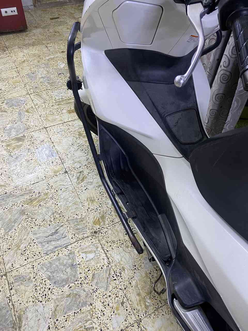 درع اصلي مو تجاري جيب  وشد اول ثاني ثالث رابع يرهم مع بلوجكترات ودكمه جيب وشد السعر 75 الف قفل 

رقمي ***********
