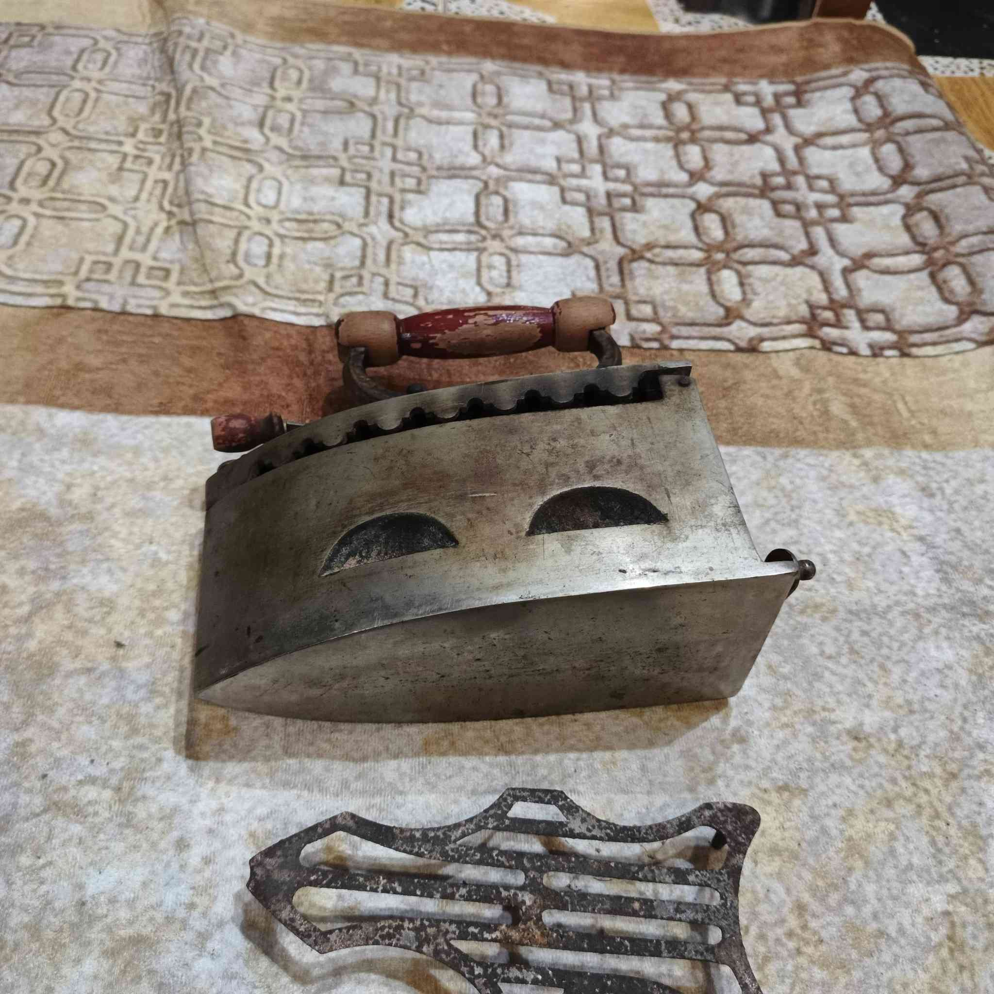 السلام عليكم اوتي فحم قديم تحفه هوه ولستان مالته جدا نظيف مستخدم شي قليل بي ضرر بل يده مالته السعر ٣٥ للحجز عل خاص  يوجد توصيل 0773524711 مكان بغداد


**إذا كنت صاحب هذا الإعلان وتريد حذفه لأي سبب، رجاءا أرسل رسالة إلى الدعم الفني**