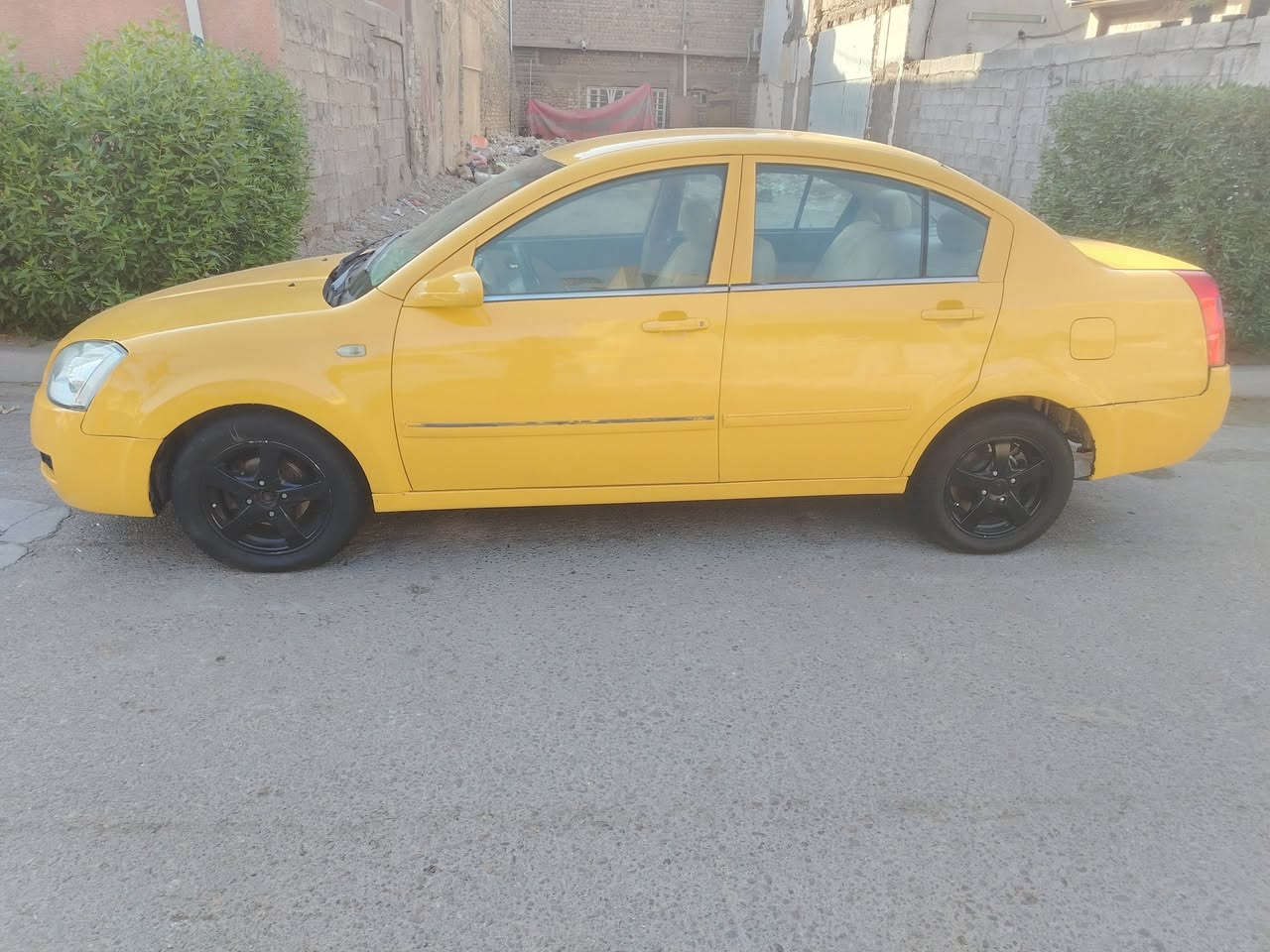 سلام عليكم شيراي اي فايف محور كامري ابو الجف  سياره جاهزه من كلشي تخم تاير  صدرهه جديد  مرواس فقط  رقم الهاتف  *********** مكاني بغداد
