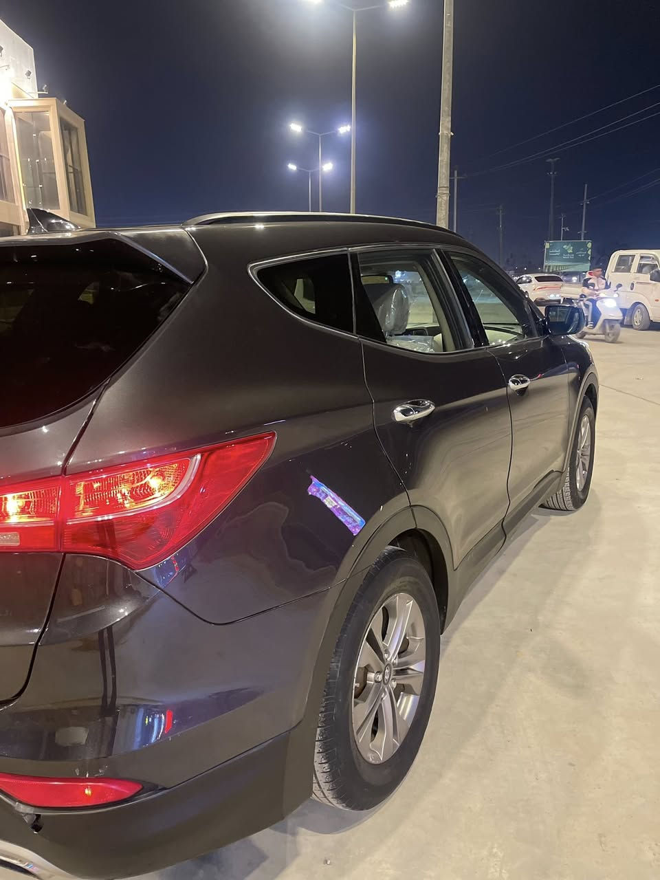 السلام عليكم
سنتافي 2016 رقم واسط بأسمي تحويل مباشر 
كلش جديدة السيارة كفالة گير ومحرك ودواخل 
ماشية 70 الف 
السونار مرفق بالمنشور شرط بدون ايرباك والحادث خلفي 
السعر : 150 ورقة وبيها مجال 
مكاني كوت 
***********
