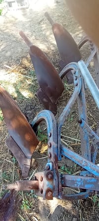 للبيع • مركبة • بدون تفاصيل