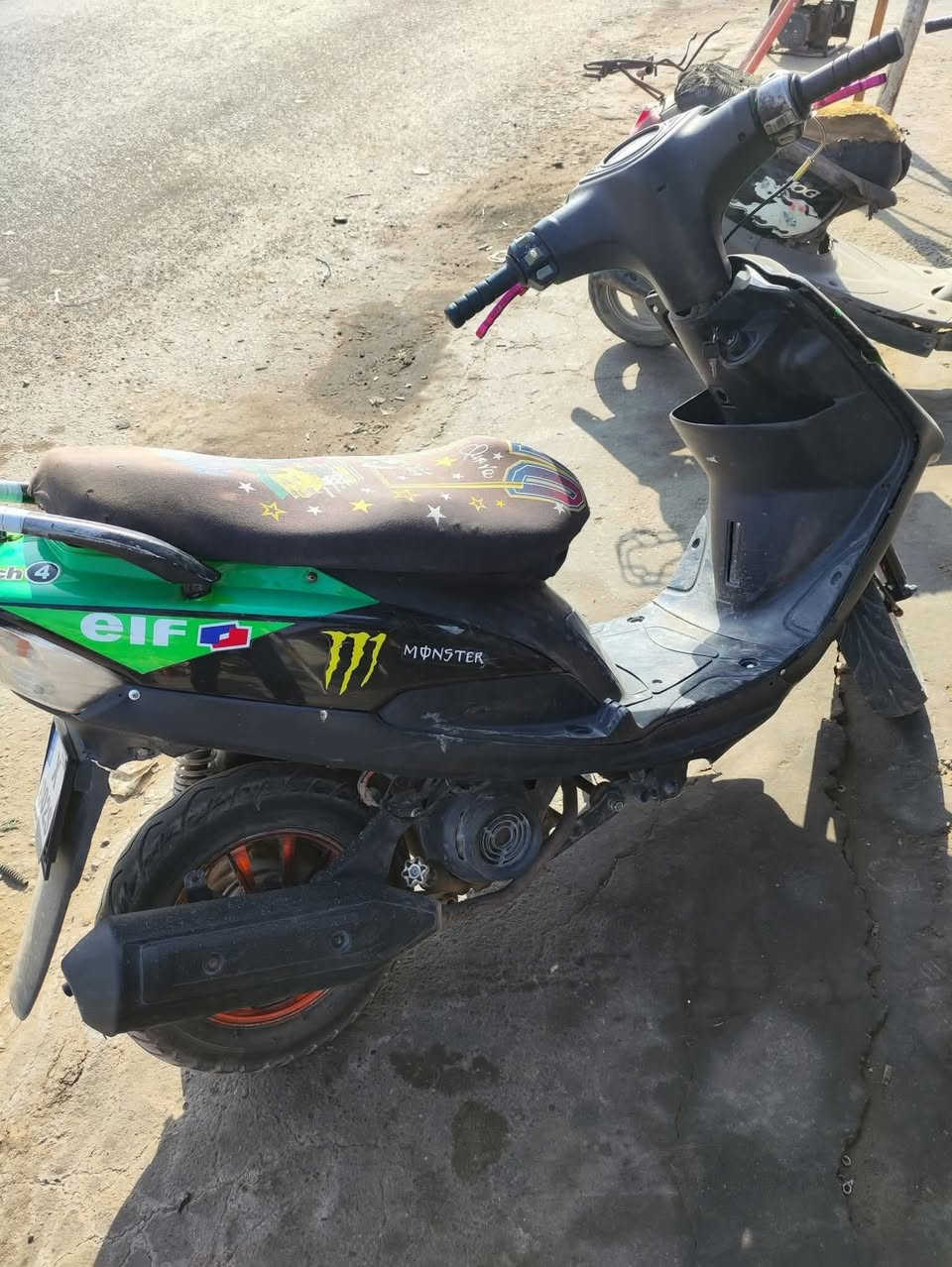 السلام عليكم

ماكس ياباني معدل بوشه 55 شرط شلعه ومعدل سرعة 120 تايرات جدد محرك مجفت جديد صرف بانزين ودهن ممتاز كهربائيات ماتشتغل الباقي كله شرط الكشر نضافة 70 بالمية.مكاني العلم.

***********

بيع فقط ماراوس الشراي يتصل او يتواصل ماسنجر

مو شراي لاتعبني.
