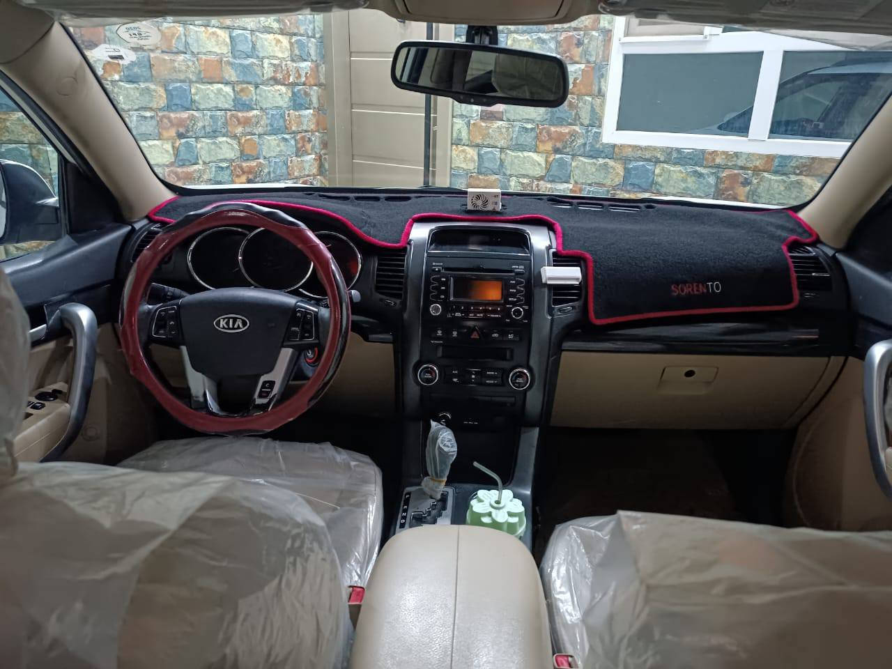 سلام عليكم سورنتو موديل 2013 رقم اربيل قديم سنويه ساقطه تريد وكاله تريد تحويل بكيفك اشوكت مايعجبك   سياره حلوه ونظيفه مال واحد جناي والسونار داخل الصوره مكان السياره نجف سعر 122 وبيها مجال قليل ***********
