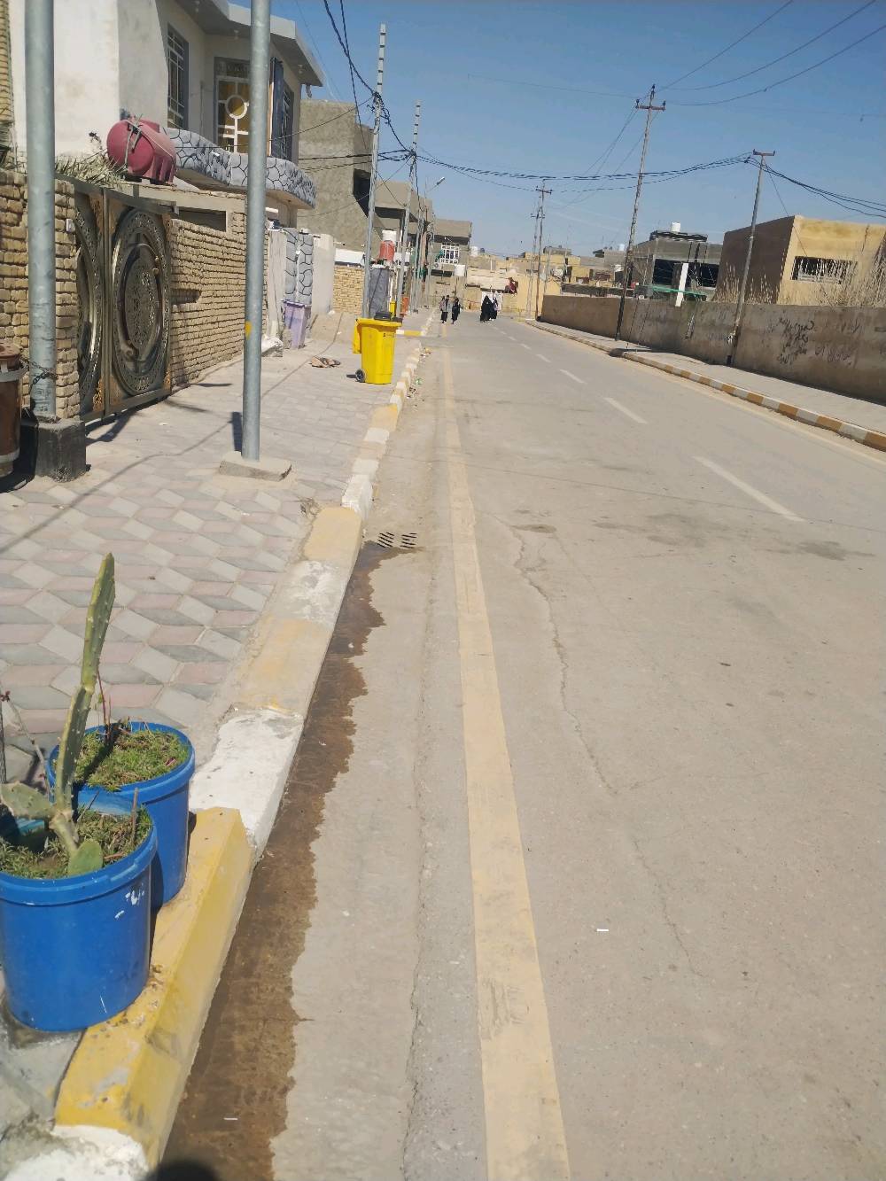 مشتمل للبيع طابو العنوان حي الجهاد زويرجات مقابيل مدرسه رمضان على شارع 12 متر يتكون من غرفه ومطبخ وصاله واستقبال 