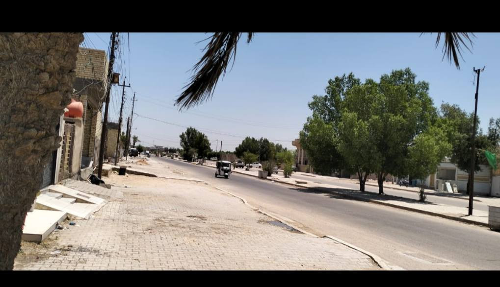 سلام عليكم بيت بناء كلاسيك المساحة 300علا شارع تجاري40م ورصيف6م يصلح للسكن او الاستثمار ،4نوم حديقة كراج الحي العسكري قرب جامع الأيمن مجاور جملة صفاء العيثاوي ***********
