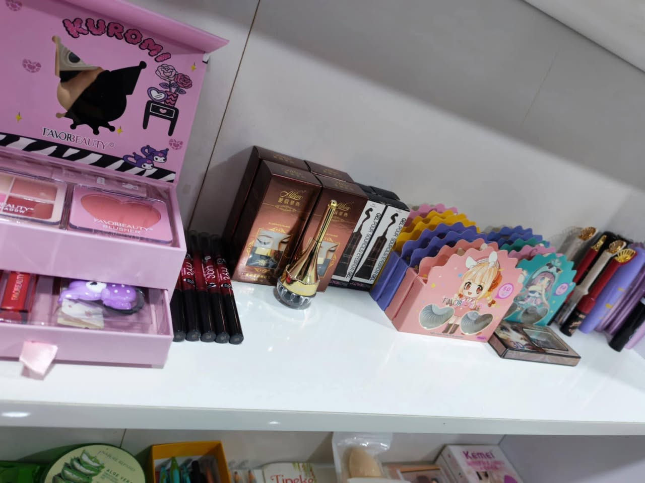 بسم الله وعلى بركة الله نفتتح محل ملابس نسائيه ومكياج 🤍
اللهم اجعل هذا المحل باباً للرزق المبارك، ووفقنا فيه لما تحب وترضىٰ، وبارك لنا في كل خطوه وعمل، واغمرنا برزقك من حيث لانحتسب. 
في انتظاركم تشرفونا وتنورونا في محلنا المتواضع 🙏

📍: الصويره حي العسكري اقرب نقطه داله صيدلية سما فلسطين 💕🌹


**إذا كنت صاحب هذا الإعلان وتريد حذفه لأي سبب، رجاءا أرسل رسالة إلى الدعم الفني**