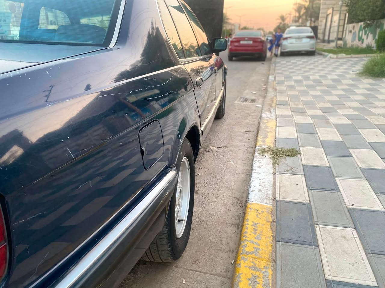 BMW سلام عليكم بي ام دبليو موديل 90 سياره بغداد نكليزي بسمي هزه وسنويه جديده كير محرك تبريد كلهه جاهزه ستيرن كهرباء وصدر امامي خلفي جديد كهربايات كلهه جاهزه سلايت شغال بس لاستيكه تعبانه مالته مكانهه غزاليه أو شعله سعرهه 40بيهه مجال بسيط  
التواصل ***********
