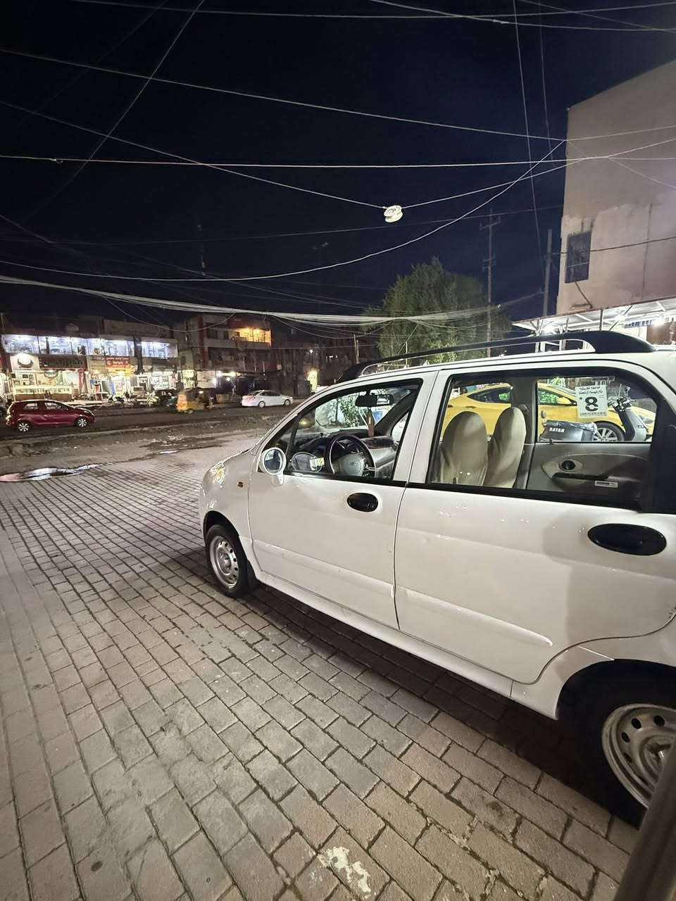 كيو كيو  QQ     موديل 2013
كاملة مناقصة اي شي حدادية جديده كير محرك ومنظومة كله جديده تدفئه تبريد ثلج تخم تايرات جدد كهربائيات شغاله كله شادله داش كام وسنوية لل 2030 وباسمي 
السعر 36 مجال قليل 
للاستفسار / ***********
مكان بغداد
