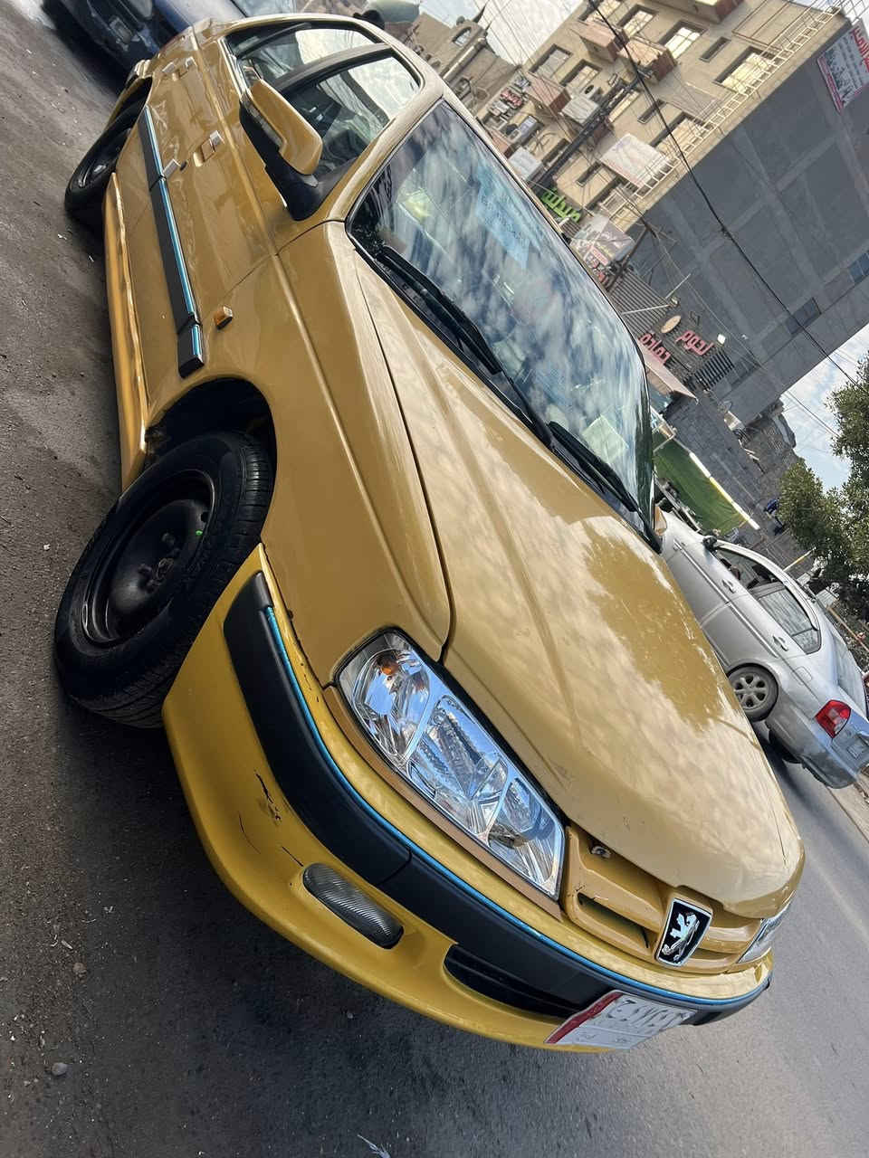 سلام عليكم
بيجو بارص موديل 2015
سياره  بيها صبغ هلالات خلفيه فقط  فقط لباقي كفاله تخم تاير  جديد تبريد كير مكينه باتري جديد تخم تيرات جدد 
كهربيات كولها كامله
داخلها لوك
شاشه وكامره مشدوده
سياره مصفره هيىة وغرامات
سياره مشروع وطني رقم بغداد
السعر 44وبيها مجال
التصال ***********
مكاني بغداد جديده شارع المسبح
