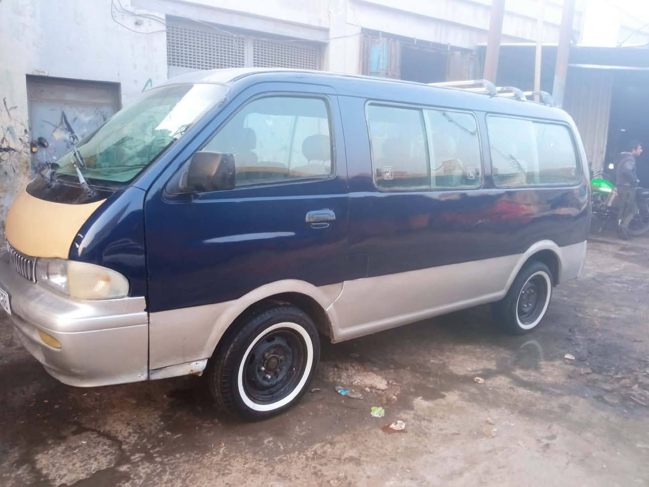 سلام عليكم كيه بريجو للبيع موديل ٩٨ مصفره هيه ومو رقم نكليزي بسامينه تعميره جديد خاص وماجوب مكلف بل نشره جاهزه من كلشي ***********
