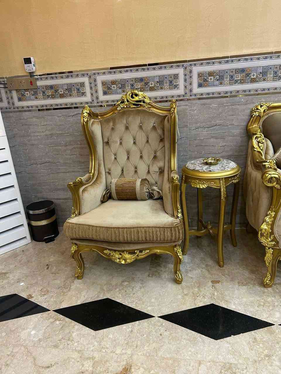 تخم ملكي للبيع  بعده بلنايلون  السعر  ١٩٠٠ مكاني  الكوت منطقة لكراضيه


**إذا كنت صاحب هذا الإعلان وتريد حذفه لأي سبب، رجاءا أرسل رسالة إلى الدعم الفني**
