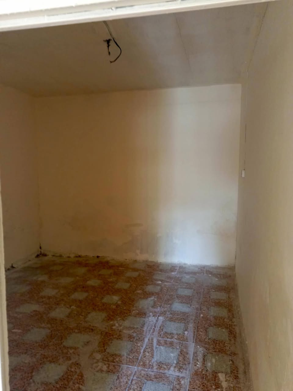 دار للبيع شارع الامام الهادي ماعابر النص
السعر 19مع المجال غرفه وصاله ومطبخ 

‏‪***********‬‏ تصال فقط 

‏‪***********‬‏. وأتساب فقط
