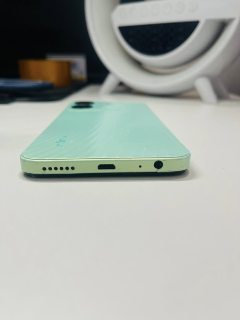 سلام عليكم 

 Infinix Smart 7 HD
64gb
بصمة اصبع 
شاشة جديدة
بطارية 5000
شاشةHD
سعر 75 بي مجال
رقم ***********
