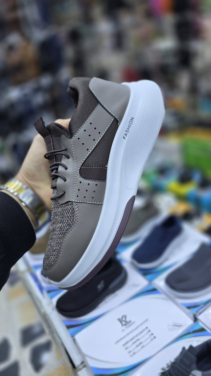 ✔️متميزون في الذوق الراقي 🔥🔥
جوده ومتانه 
أناقه  وتنوع.      يوني UNI MK 
راحه فائقه
واسط الزبيديه الفلكه مجاور مدرسه الإمام الصادق ع 
توصيل لكافة محافظات العراق 🇮🇶 
***********
