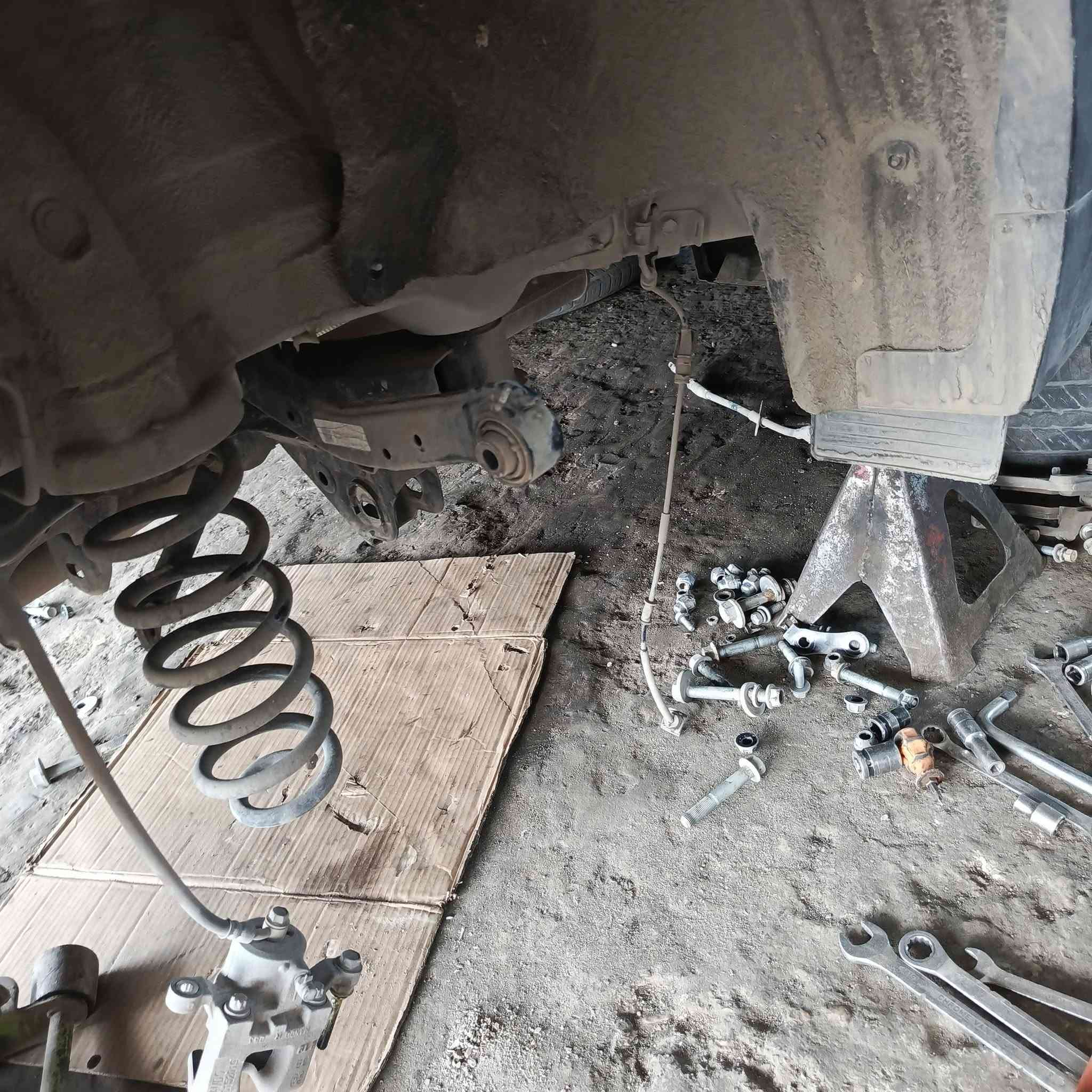 🚗🔧 كراج الأخوين لتصليح وحدادة السيارات – خبرة سنين بخدمة كل أنواع السيارات:
ياباني 🇯🇵 – صيني 🇨🇳 – كوري 🇰🇷 – ألماني 🇩🇪

✨ شغلنا مو بس تصليح… شغلنا ضمان وثقة، كل عمل عليه كفالة رسمية حتى ترتاح وتعرف إن سيارتك بأيد أمينة.

🔹 حدادة وتصليح شامل من أصغر الأعطال لأكبر المشاكل
🔹 دقة بالعمل وسرعة بالإنجاز
🔹 أسعار مناسبة وخدمة ترضي الزبون

📍 العنوان: كربلاء – حي صناعي، بلوك الأول
📞 للتواصل: ***********
