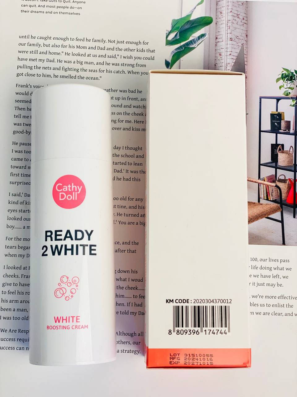 مبيض وجه من كاثي دول الكوري ♥️✨
▪️ممكن استخدامه نهاراً ك بديل للميك آب
والباودر لووونه طبيعي جداً جداً 
▪️ممكن استخدام ليلاً ويبقى ع البشرة للصبح 
‌‎▪️مواده امنه وطبيعية 
▪️يستخدم على البشرة الحساسة ايضا 
‌‎النتائج : بشرة بيضاء ناعمه خاليه من التصبغات🤩
كريم الوجه كاثي دول بوستنك ريدي وايت تو 🔥
كريم مبييض خاص لبشرة الوجه من ابتكار كاثي دول
*يساعد على إخفاء المسامات و تقليصها
*يشد البشرة و يوحد لونها، يجعل الوجه أكثر نعومة و سلاسة و إشراقاً
*يزود البشرة بالترطيب/التغذية، و يقوم بتفتيحها بشكل طبيعي بحيث تناسب كل من النساء و الرجال *يحتوي على المواد المضادة للأكسدة المكافحة للجذور الحرة و على مواد تحمي البشرة من الأشعة الفوق بنفسجية
*يقلل و يتخلص من التجاعيد+البقع الداكنة+حب الشباب و آثاره
كيفية إستخدام المنتج:
قومي بوضع كمية مناسبة من الكريم على الوجه و الرقبة بالتساوي يومياً بالصباح قبل التعرض لأشعة الشمس و بالمساء قبل النوم 
المنشأ كوريا الأصلي 🇰🇷

السعر 12


**إذا كنت صاحب هذا الإعلان وتريد حذفه لأي سبب، رجاءا أرسل رسالة إلى الدعم الفني**