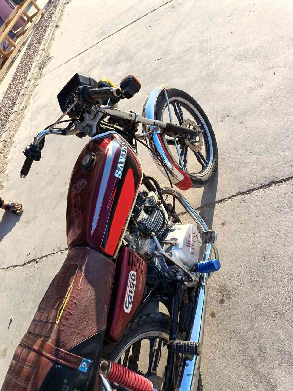 سلام عليكم دراجه للبيع سيفان موديل 20 اورق اصولي محرك خير من الله كهربائيّ كله شغاله  مكان بابل قرب سيطرة الاثار سعر 450 بيه مجال قليل ***********
