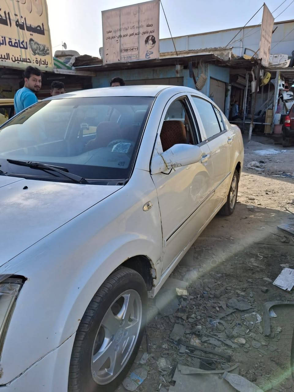 السلام عليكم
شيري اي فايف السياره مابيه ولا قطعه تبديل

مديل 2009

بيه خياسهت ملكوطه

كير ومكينه خير من الله 

حداديه ٨٠ بلميه

السياره بسم ولد جيراني وسنويه لل2029

سعره 33وبه مجال للشراي
رقم *********** واتساب موجود
