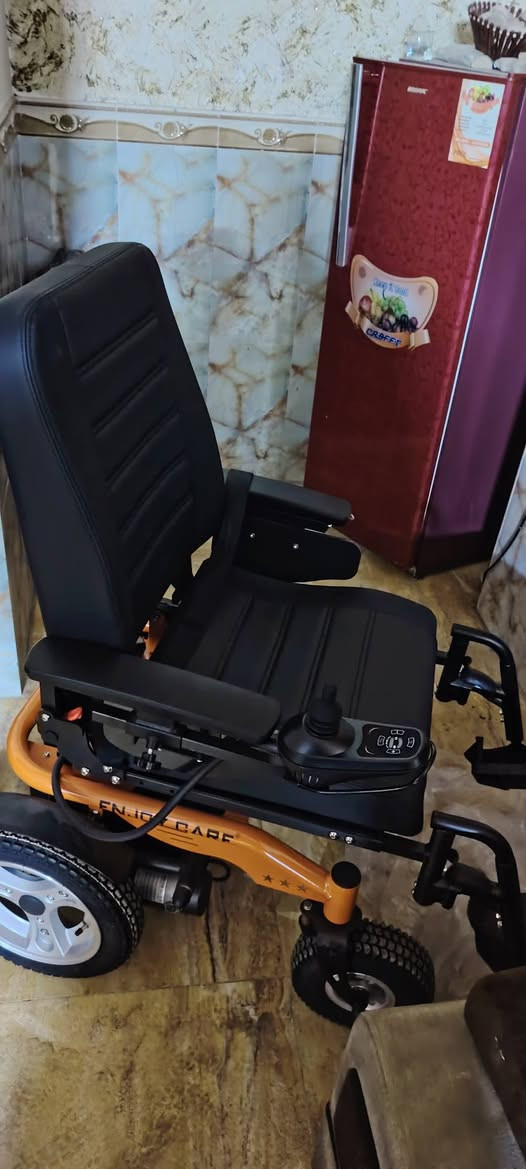 السلام عليكم
عربانة كهربائية جديدة وغير مستعملة سعرها ٥٠٠ الف  قفل

الاتصال على هذا الرقم

***********
