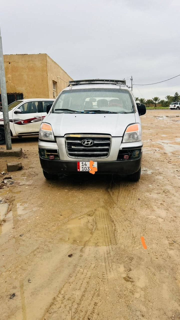 سلام عليكم
ستاركس 2007 للبيع    كير ومحر فيفيتي 3000 سياره جاهزه.  للعلم السيارة متجيه صفحه. مصبوغه عام رقم بصره انكليزي بسمي مداور ثاني يوم  سيارة مال جناي مرتبه.                             ***********
السعر  43  وبيه مجال
