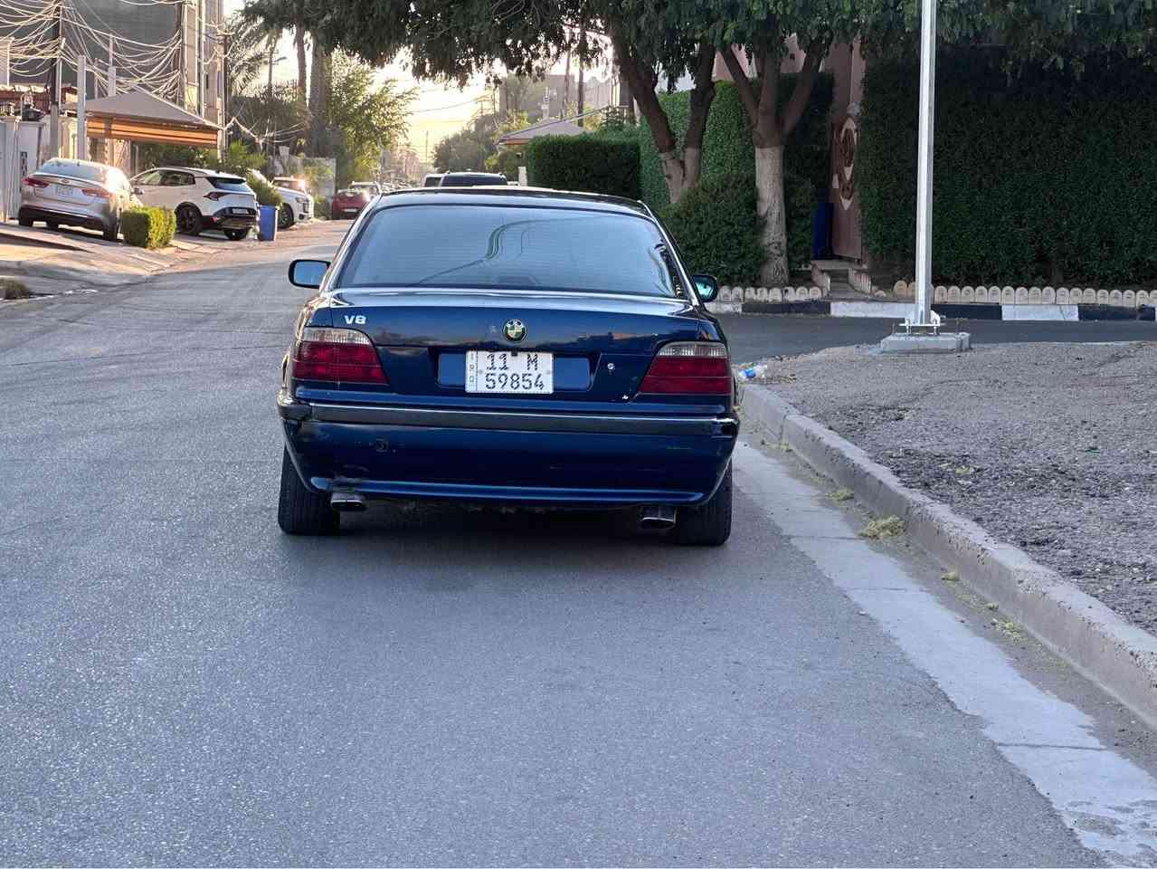 بي ام خفاش حجم 740 موديل 1995 اصل 

رقم بغداد. دولي سنويه وهزه ورقم كله جديد

للبيع او مرارس حسب القنعه متواجد وات ساب

محرك وكير مكفولات ممفتوح ولا مجفت جديد 

تبريد شغال ثلج كلش بارد منضومه حديده كلها 

منضومت مي كلها مبدلها حماوه ثابته نص عدل 

صدر الخلفي جديد المامي يريد بوش زيتيه فقط 

كهربائيات مملعوب بيها وكلشي بيها شغال بلادي 

السياره فول مواصفات للخير وكلشي بيها بلادي 

صبغ عام بدون ضرر بدون خياس بدون تبديل 

السعر 57 ورقه وبي مجال بصيط للشراي انشالله

العنوان بغداد حي الجامعه ***********. ممتواجد ع النت بغداد, العراق
