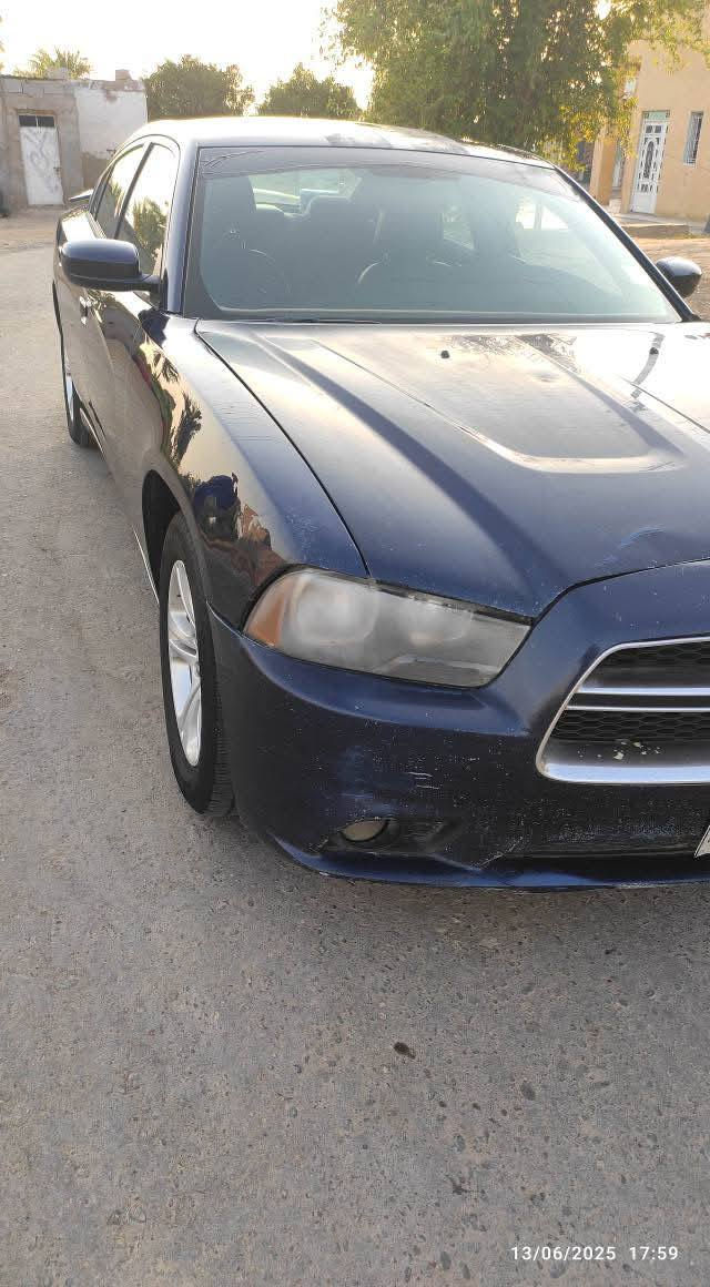 السلام عليكم سياره جارجر م 13 للبيع حادثه البنيد والبدنه شادله مكينه وكير كله جديد  سياره مامشتغله خط السعر 140 وبيه مجال قليل محافظه ميسان ***********
