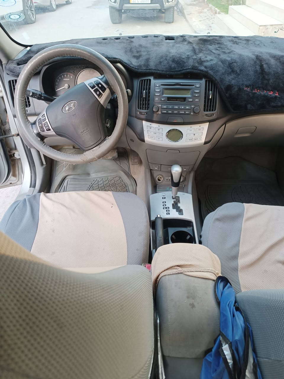 السلام عليكم النترا ادوات متومه اربيل ...
السياره حلوه بديها حلو غرفتها كلش حلوه جاهزه كهربائيات تبريد 
العنوان بصره السعر 43 رقم الهاتف ***********
