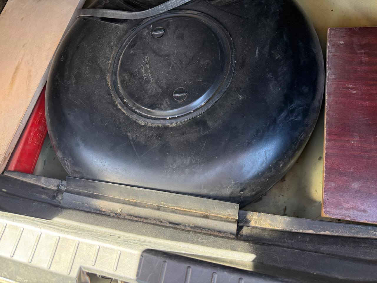 السلام عليكم byd f3 موديل 2019 للبيع السيارة جاهزة من كلشي بيها منظومه غاز غسالة و مبدل فلاتر المنظمة جديد  صيانتها كاملة رقم دولي هزة جديدة السيارة بها قبغ الصندوق مبدل مال تفصيخ اصلي فقط و باقي السيارة تجي و تشوفها احلى من الصور 
السعر 74 وبيها مجال بسيط 
مكان السيارة بغداد 
رقم الاتصال ***********
