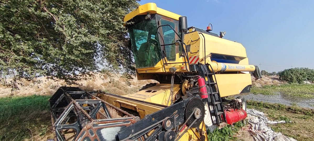 السلام عليكم
حاصوده نيو هولاند للبيع موديل 2009
بأسمي تحويل مباشر مكفوله من كلشي
للتواصل ***********
